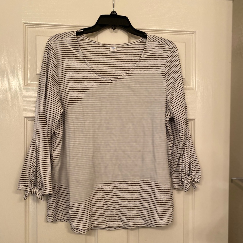 Old Navy Tee With Ties